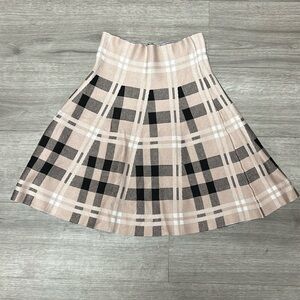Classic Concepts Plaid Skirt Size Small